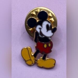 Disney Mickey Mouse Enamel Lapel Pin Gold Tone Classic Clutch Back Collectible